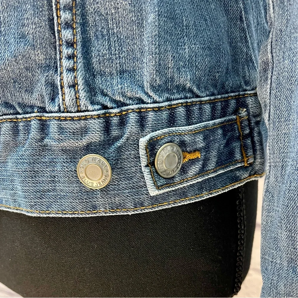 Old Navy Denim Jacket Women’s - Picture 4 of 9